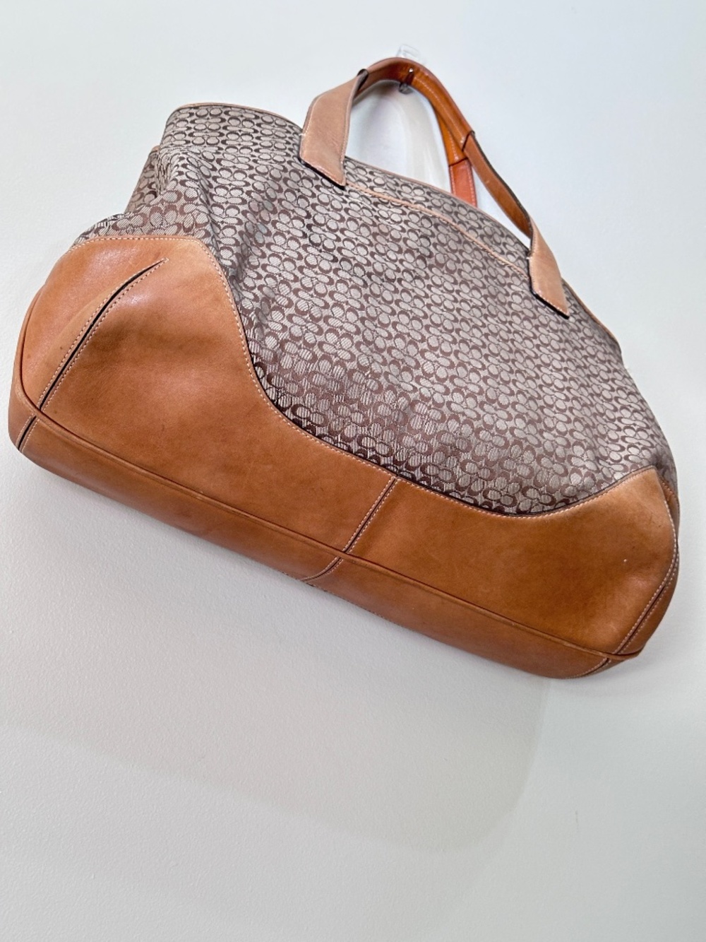 Vintage Coach Brown Khaki Hobo Bag 6621 with C Signature and Leather Top Handle - Picture 7 of 16